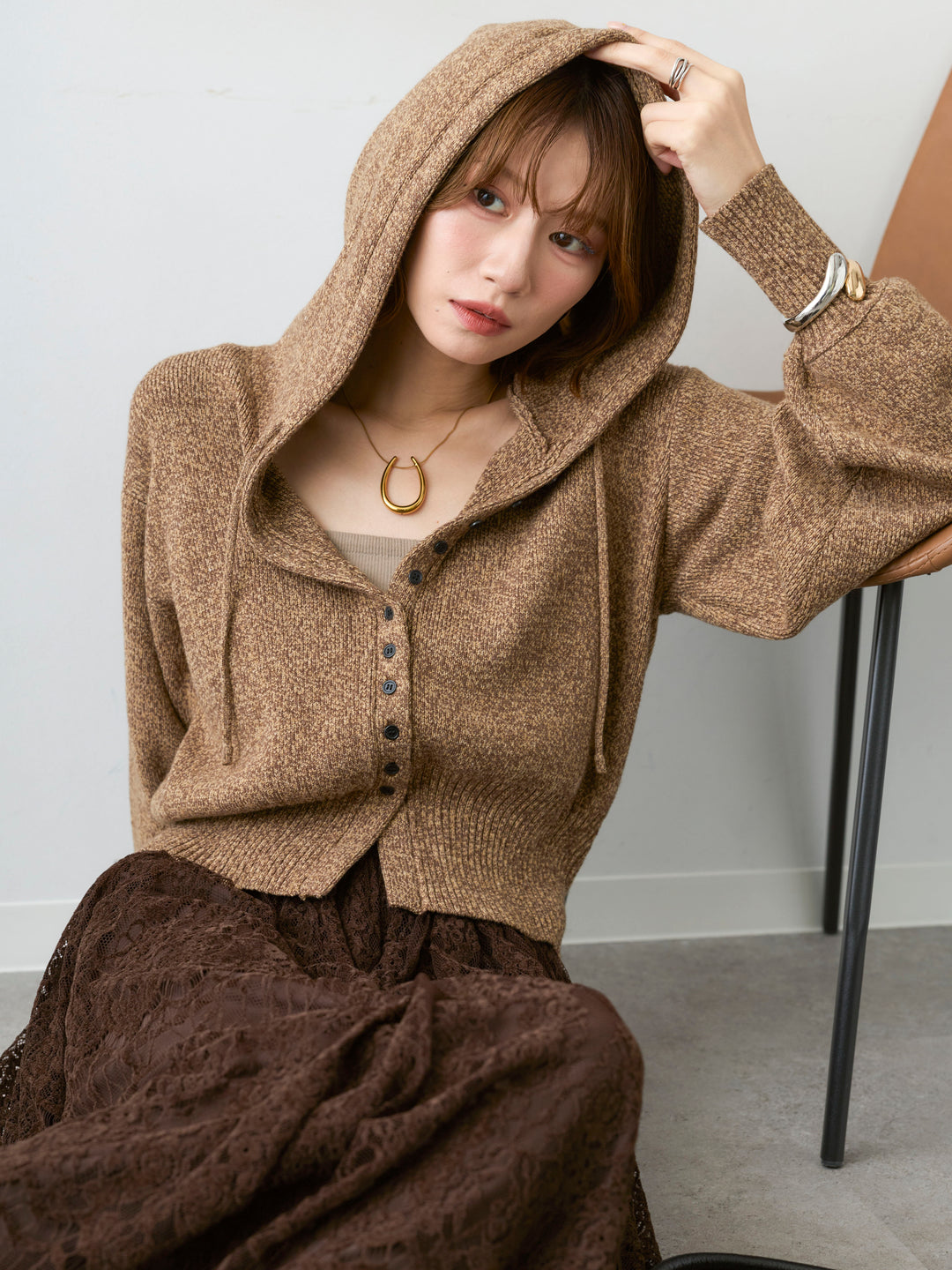 [予約]メランジボリュームスリーブフードニットカーディガン/brown