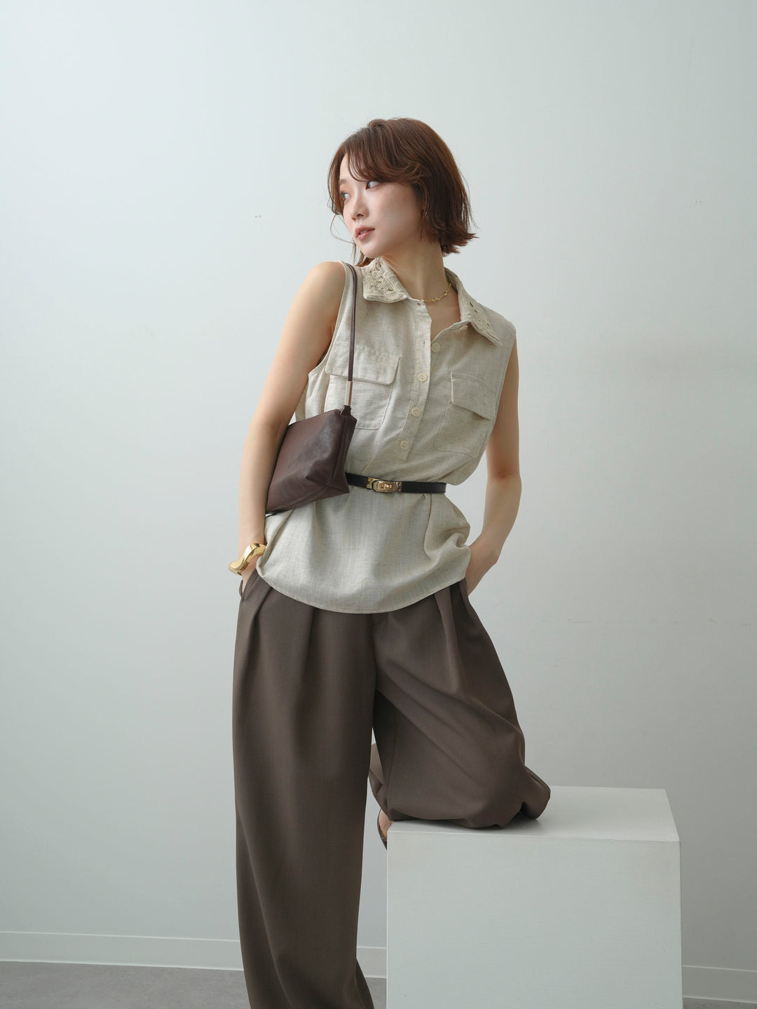 [予約]ベルト付レースカラーWポケットノースリシャツ/beige