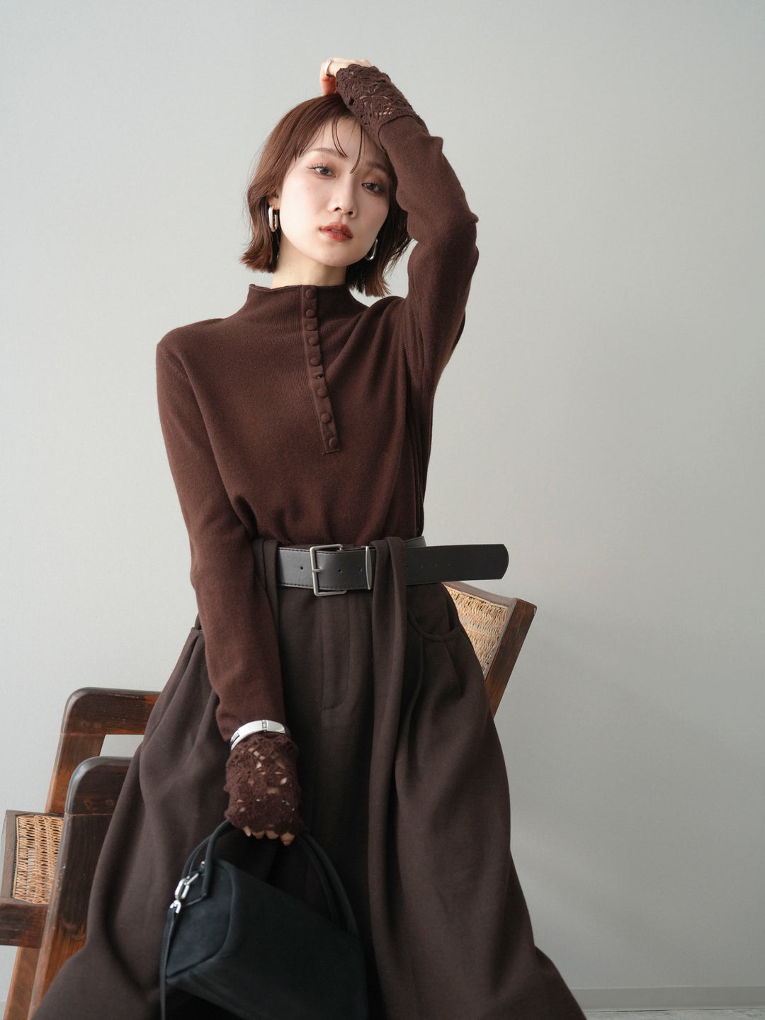 [予約]袖スカラップレースフロントボタンウールニットトップス/brown