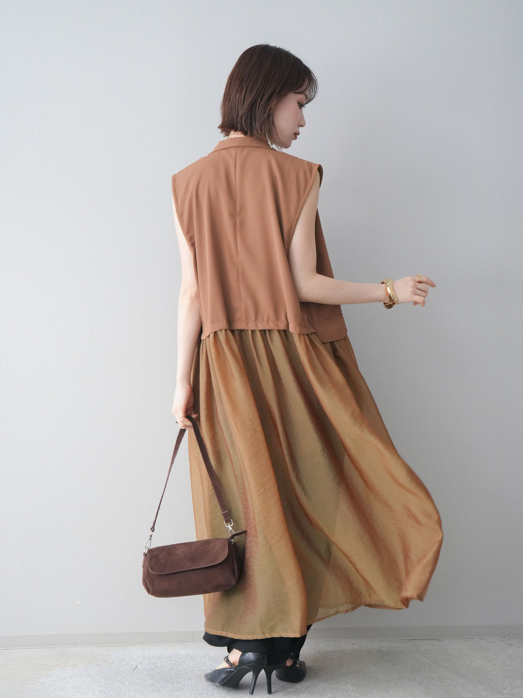 [SET]シアーレイヤードテーラードロングジレ+レーストリムキャミソール+2WAYデザインスウェットパンツ(3set)