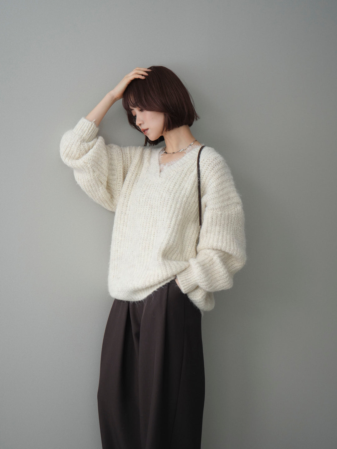 [予約]Vネックレースニットプルオーバー/white