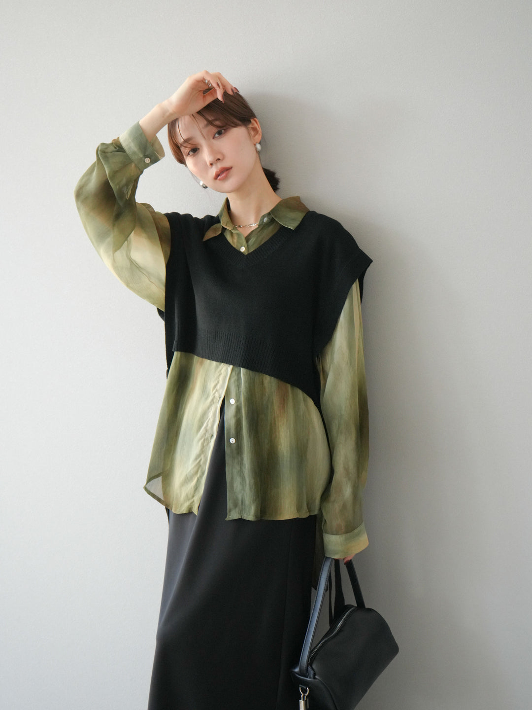 [予約]サイドリボンVネックショートニットベスト/ブラック