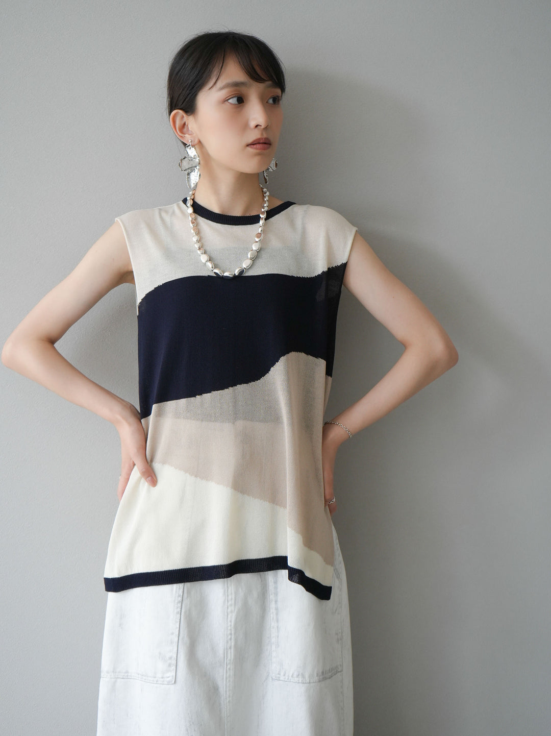 [Pre-order] Bicolor sheer knit sleeveless / ivory