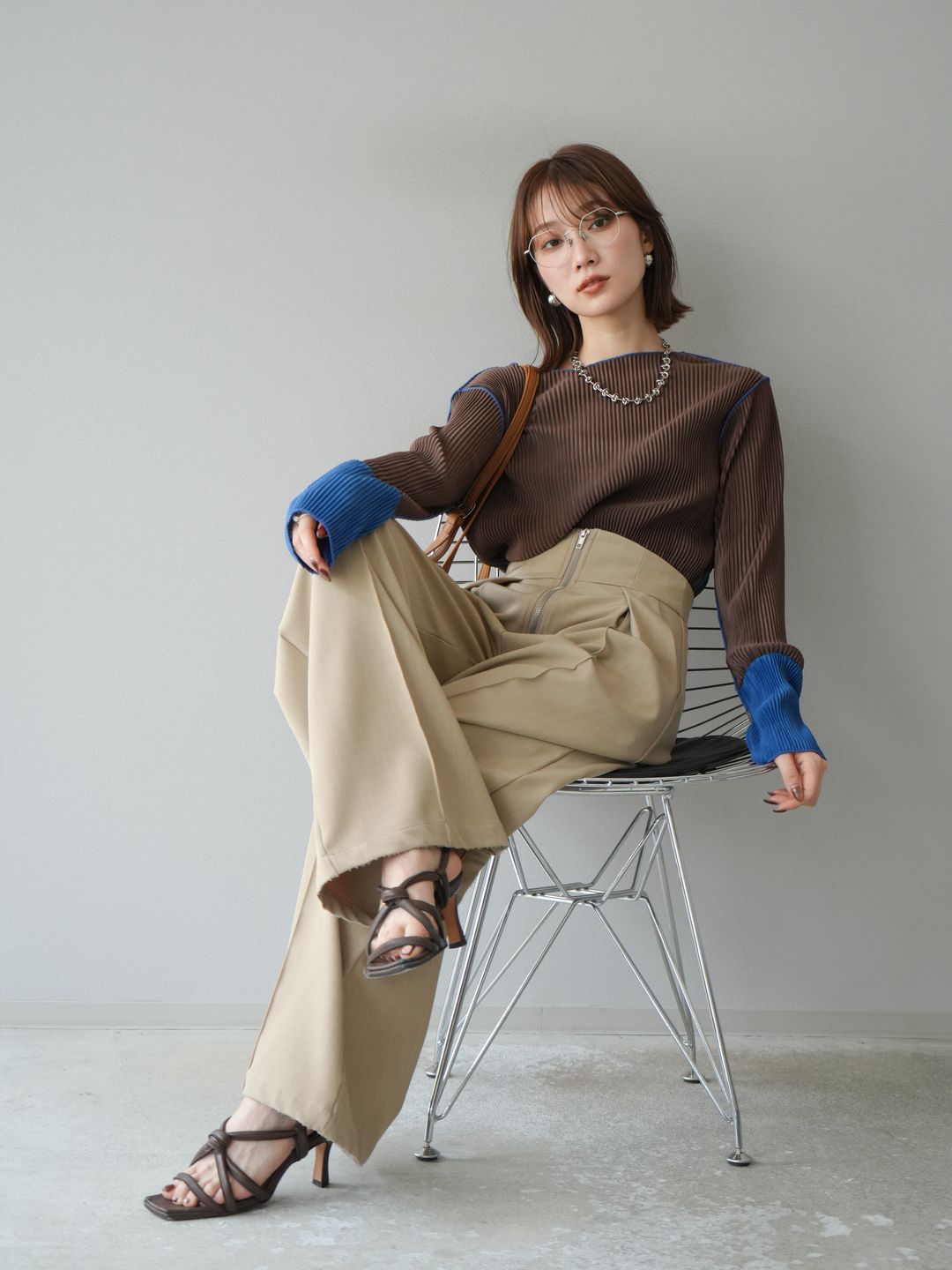 [予約]バイカラープリーツトップス/ブラウン