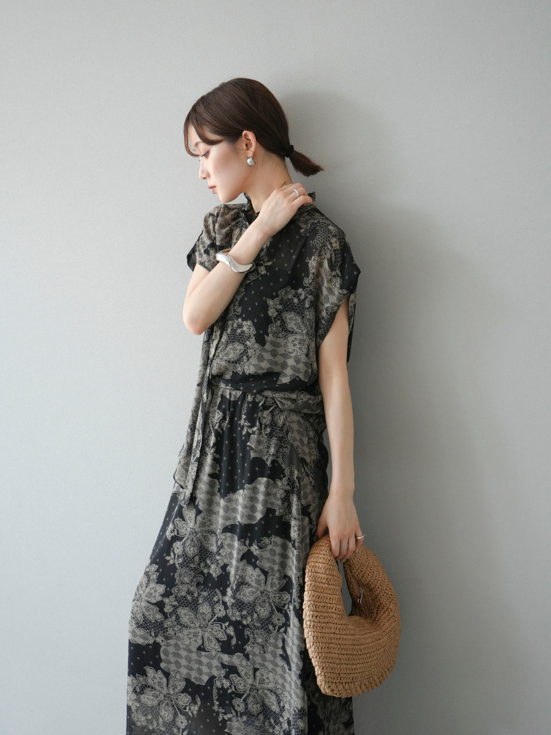 [SET] 花朵圖案法式袖襯衫 + 花朵圖案喇叭裙 (2 套)