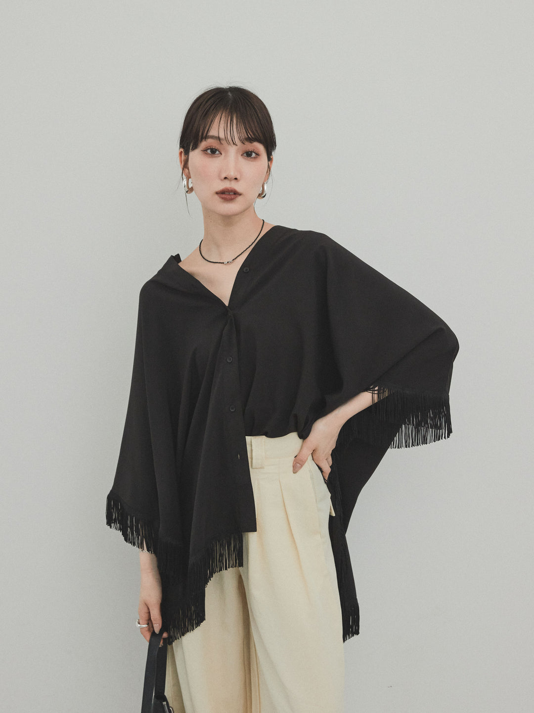 [SET] 方形流蘇斗篷襯衫 + 方形流蘇斗篷襯衫（2 件套）