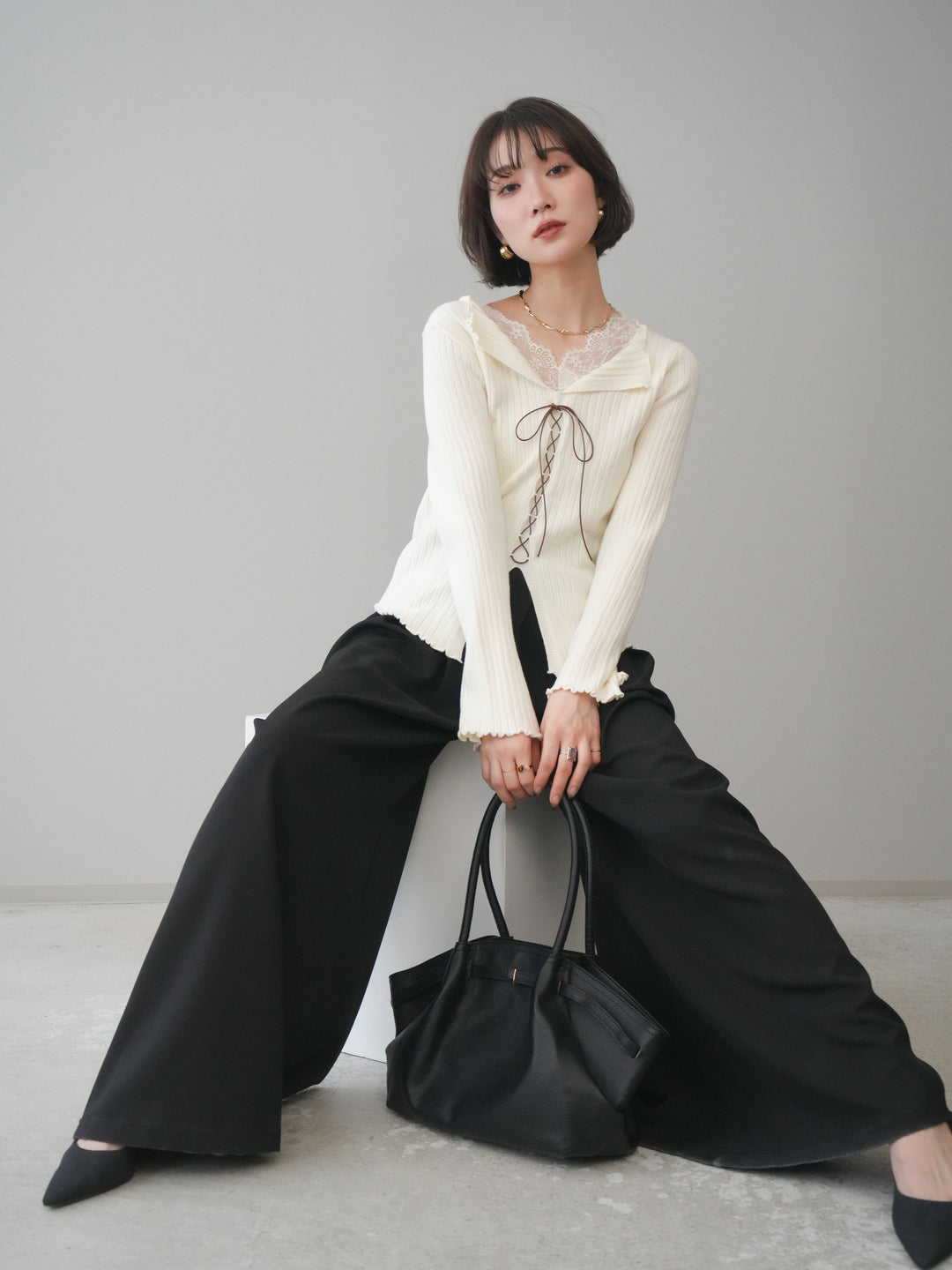 [予約]レースネックレースアップリブニットトップス/ivory