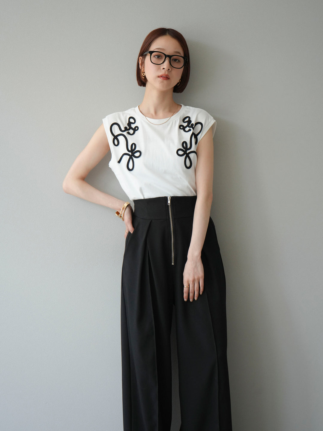 [SET]コード刺繍フレンチスリーブTシャツ+ジップタックワイドパンツ(2set)