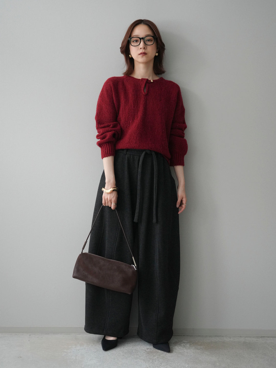 [SET]ツイストネックラメネップヤーンニットプルオーバー+ウエストベルトカーブラインスエットパンツ(2set)