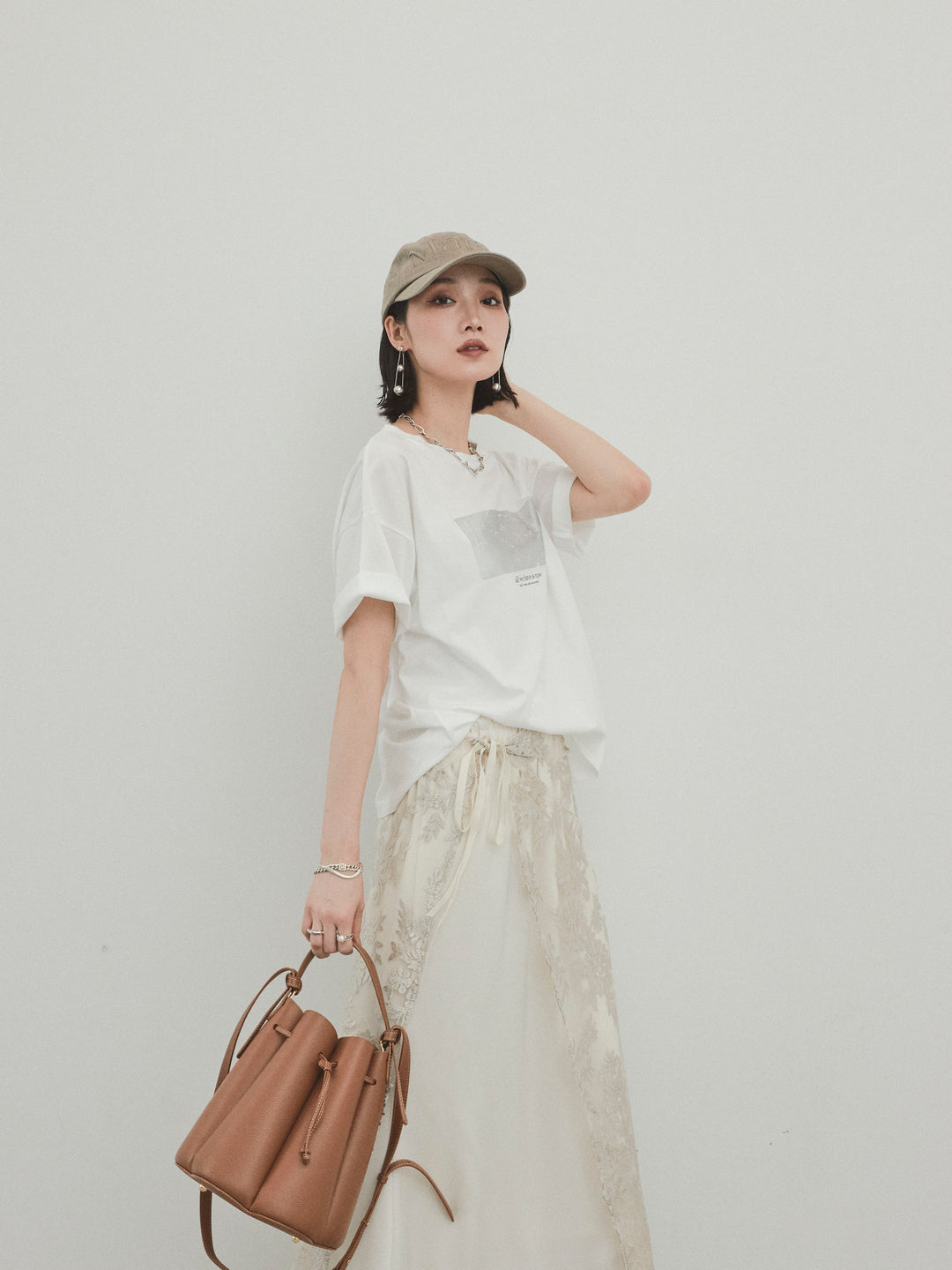 [套裝] 燙金印花乾爽棉質 TEE + 寬鬆窄裙 (2 套)