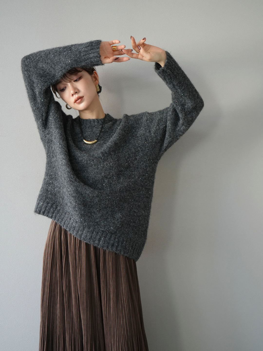 [予約]スパンコールニットプルオーバー/チャコール