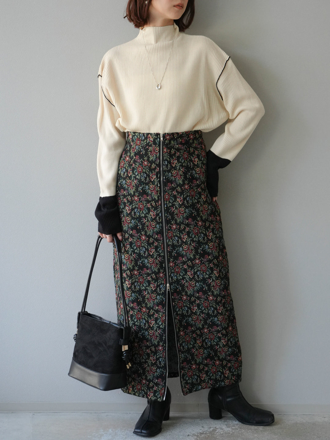 [予約]ボトルネック配色リブニットプルオーバー/エクリュ×ブラック