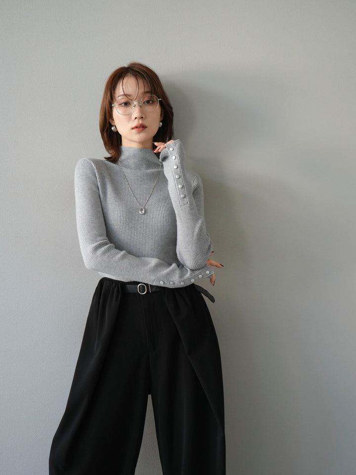 [予約]袖ボタンボトルネックリブニットトップス/杢グレー