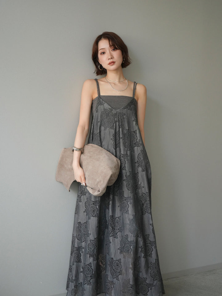 【預購】花朵蕾絲吊帶洋裝 / 灰色