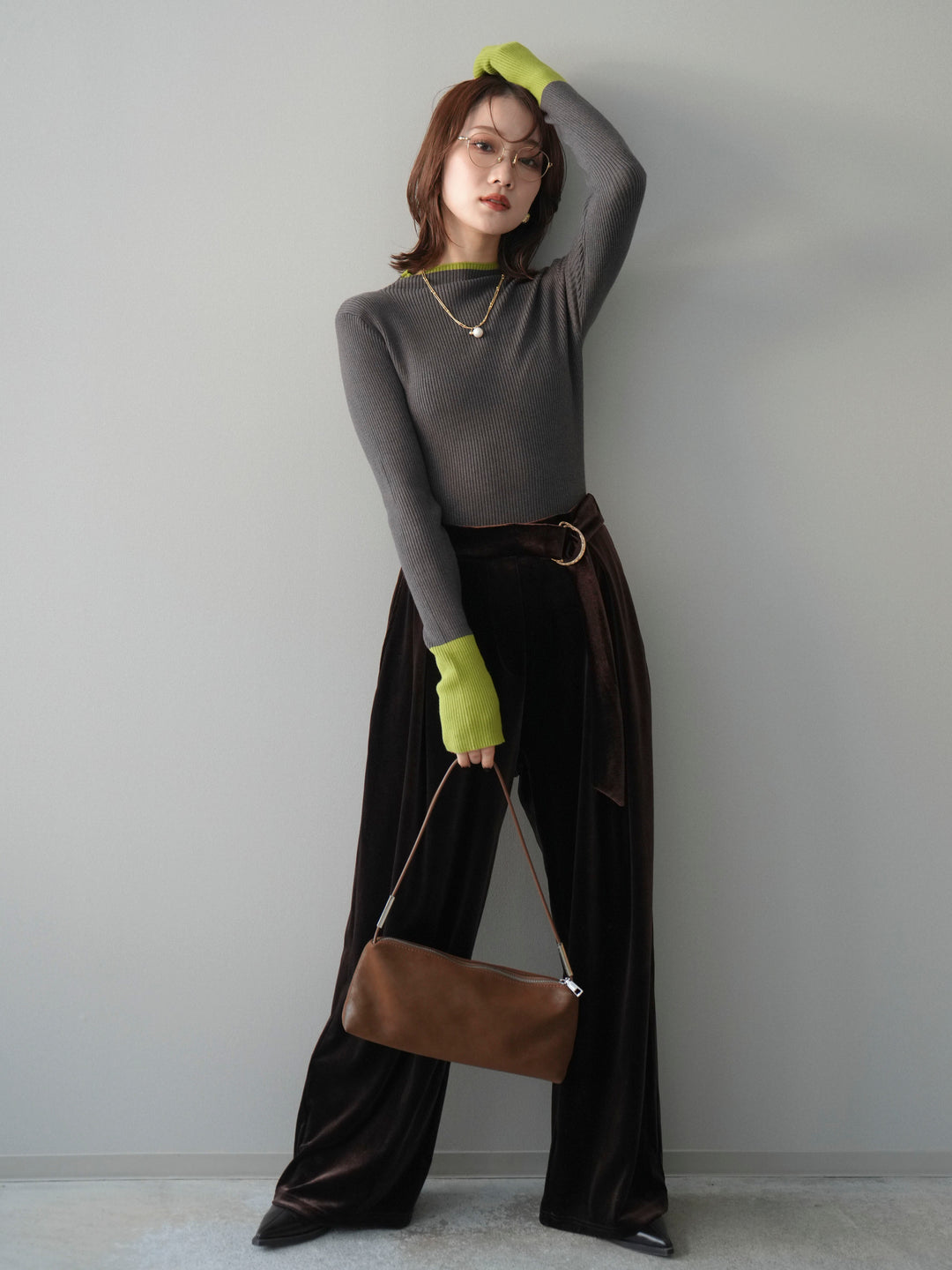 [SET]袖ボタンハイネック配色リブニットトップス+ベロアベルトスリムパンツ(2set)