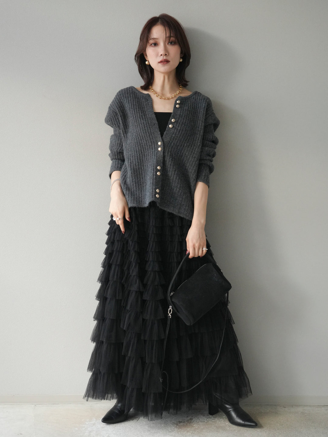 [予約]ゴールドボタンニットカーディガン/black