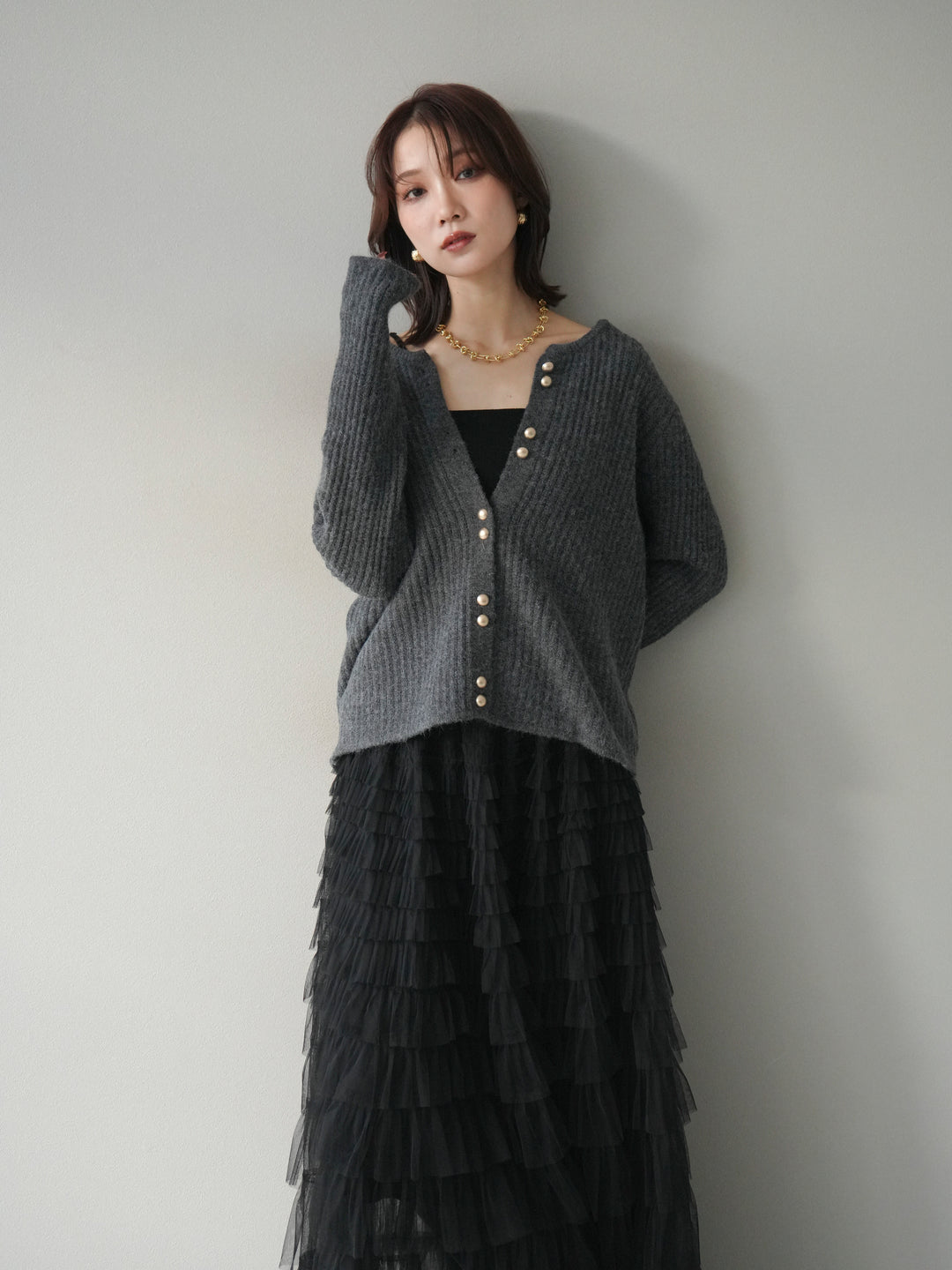 [予約]ゴールドボタンニットカーディガン/black