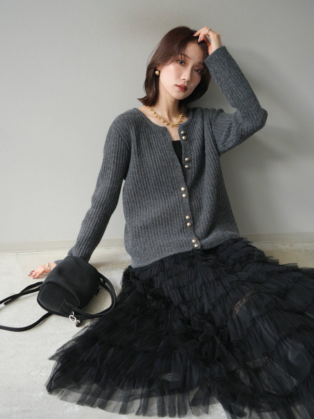 [予約]ゴールドボタンニットカーディガン/black