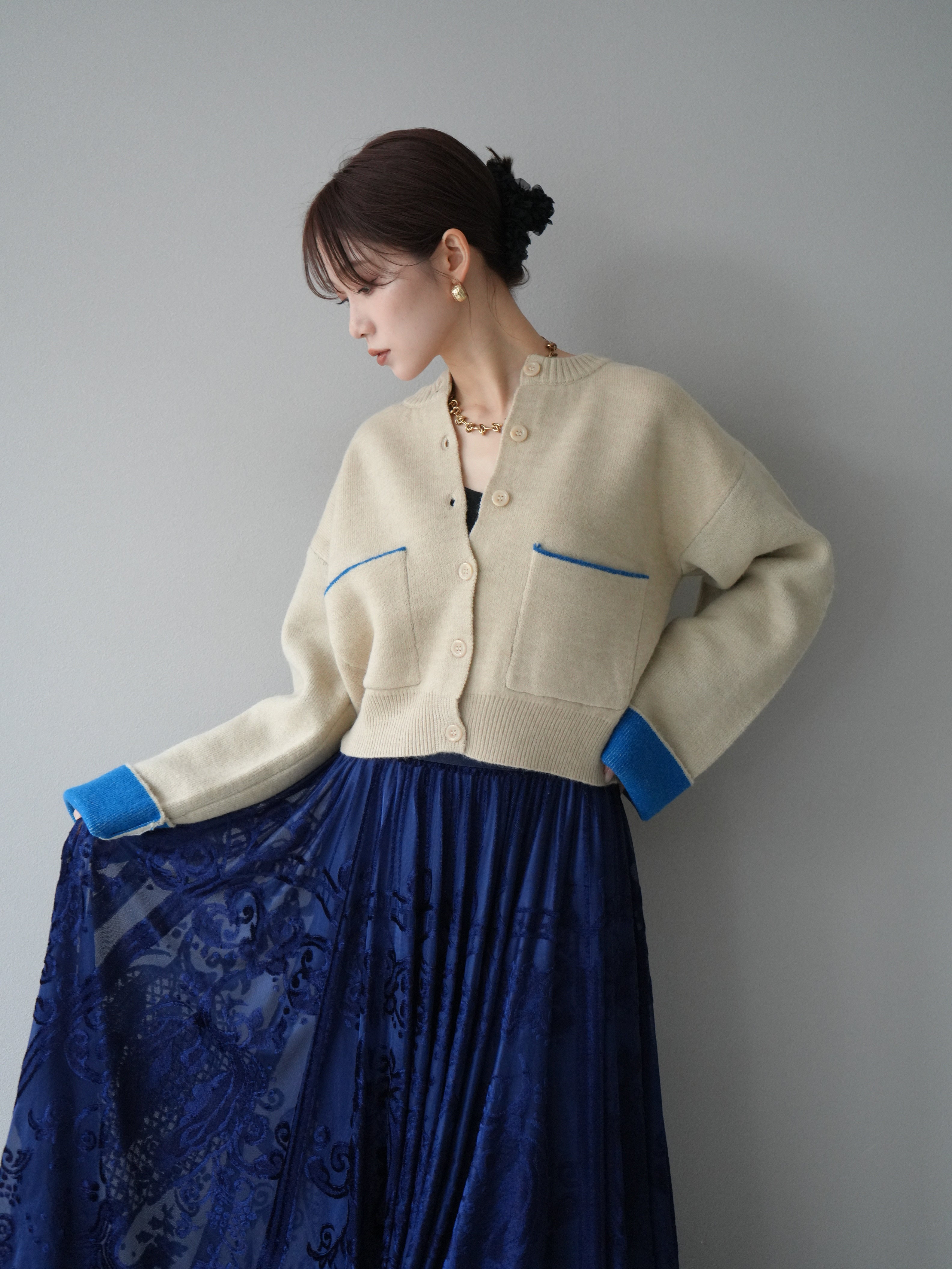 予約]バイカラーオーバーニットカーディガン/アイボリー – Lumier