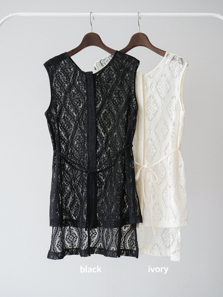 [SET] 緞面滾邊蕾絲無袖上衣 + nuance 透視喇叭裙 (2 套)