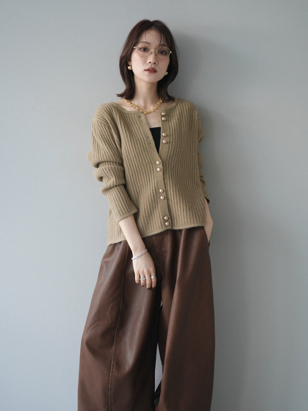 [予約]ゴールドボタンニットカーディガン/beige