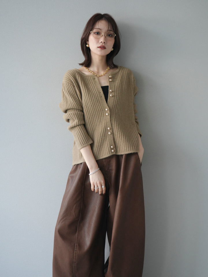 [予約]ゴールドボタンニットカーディガン/beige