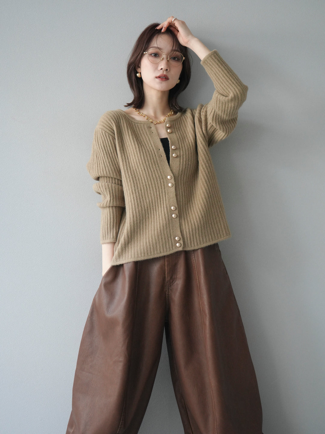 [予約]ゴールドボタンニットカーディガン/beige
