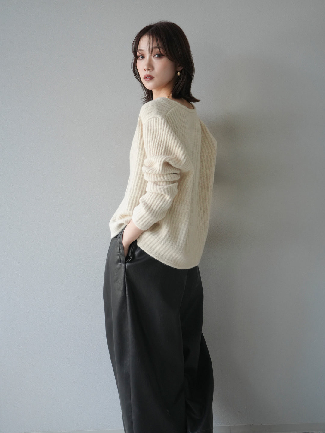 [予約]ゴールドボタンニットカーディガン/ivory