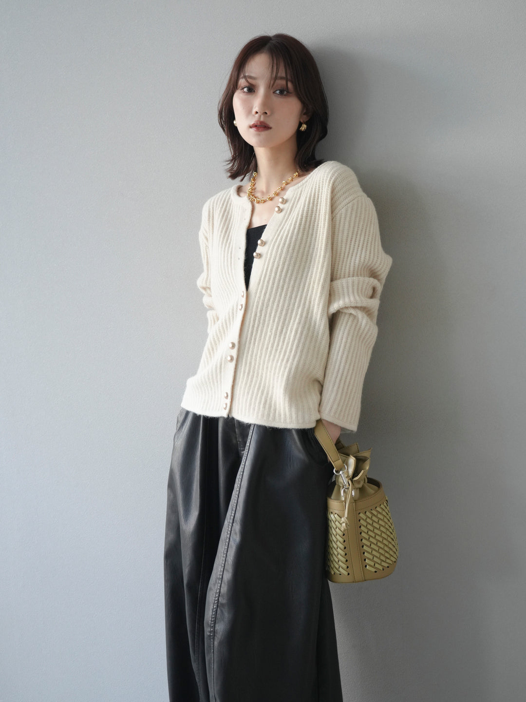 [予約]ゴールドボタンニットカーディガン/ivory