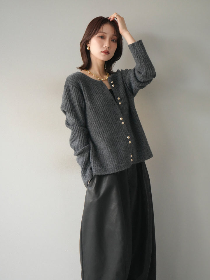[予約]ゴールドボタンニットカーディガン/black