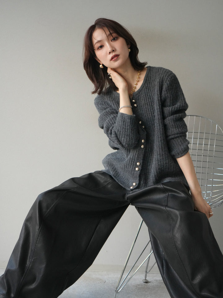 [予約]ゴールドボタンニットカーディガン/black
