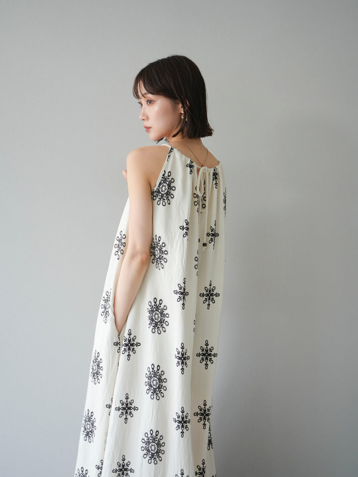 【預購】民族風吊帶洋裝/象牙白