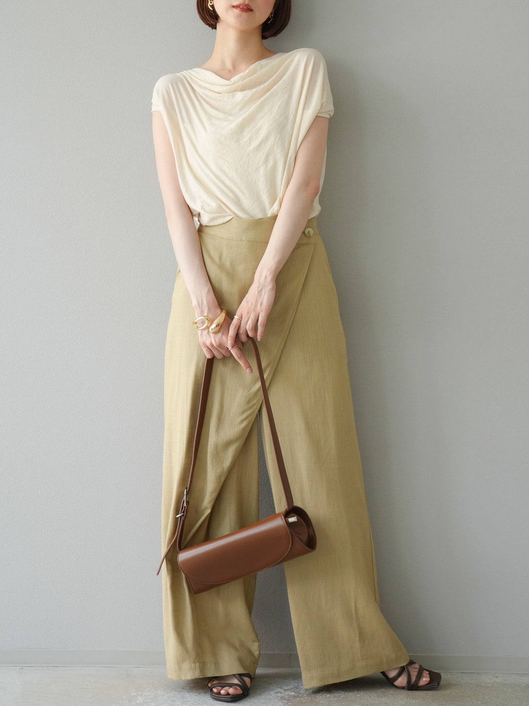 [預訂] 串珠鏈垂墜上衣/象牙色