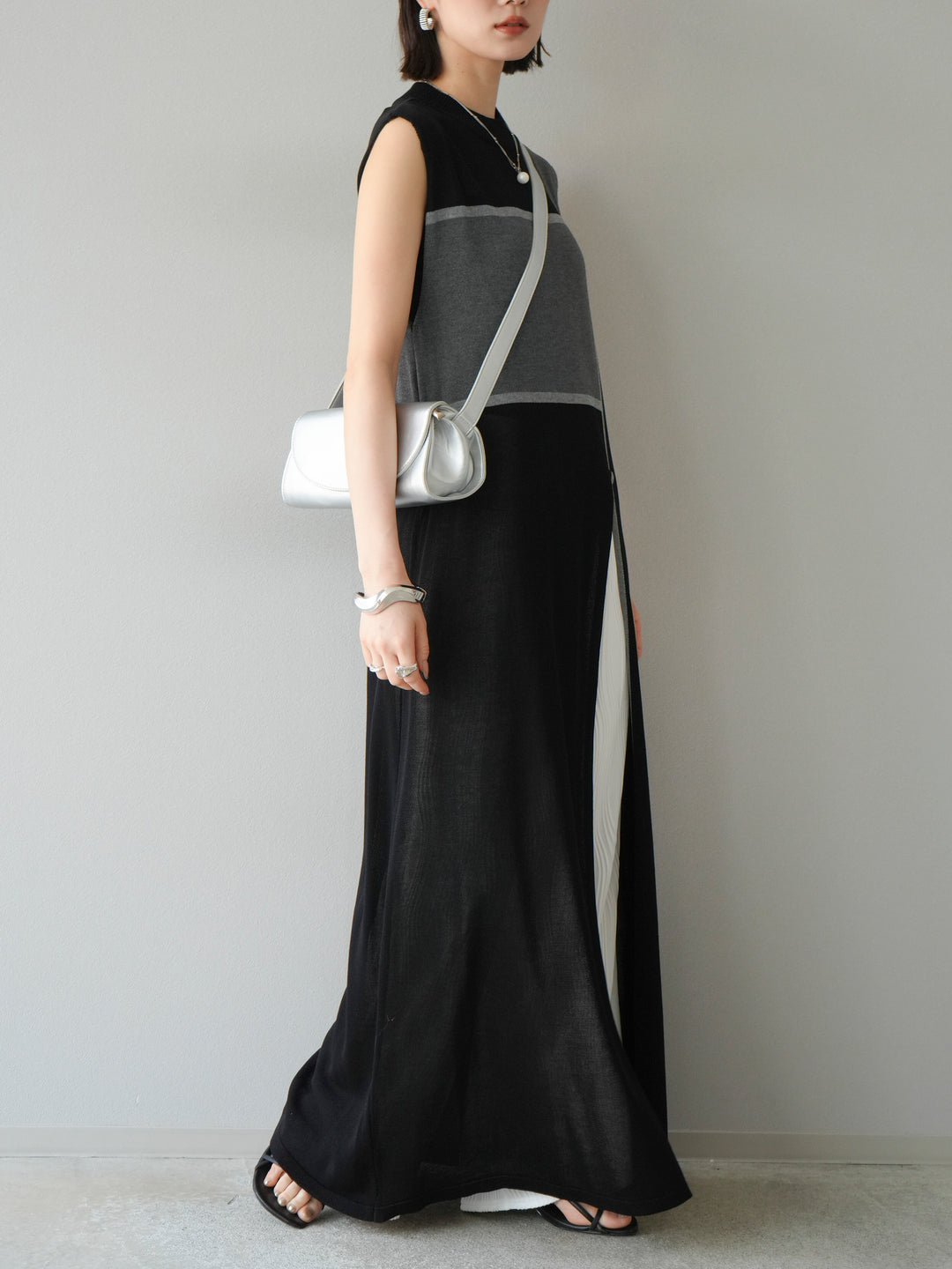 [SET] 配色開衩針織洋裝 + 波浪滾邊休閒褲 (2件套)