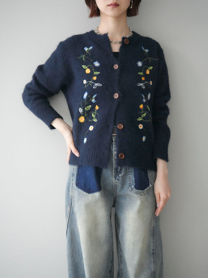 [予約]フラワー刺繍ニットカーディガン/blue