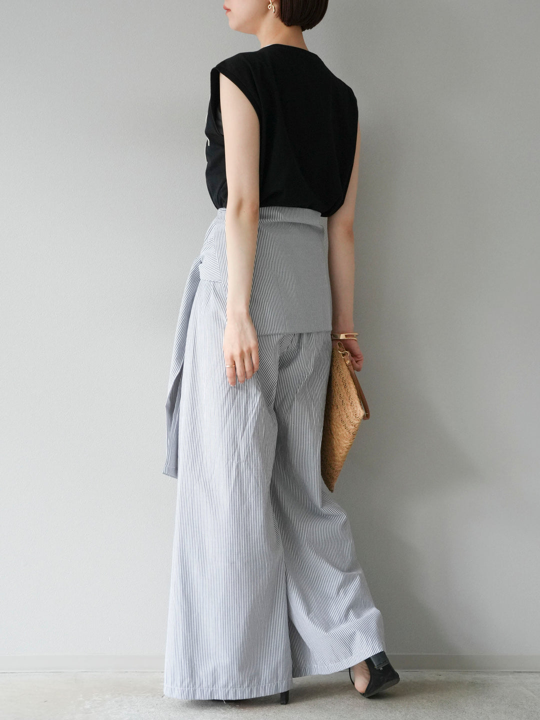 [SET]コード刺繍フレンチスリーブTシャツ+ウエスト巻きストライプイージーパンツ(2set)