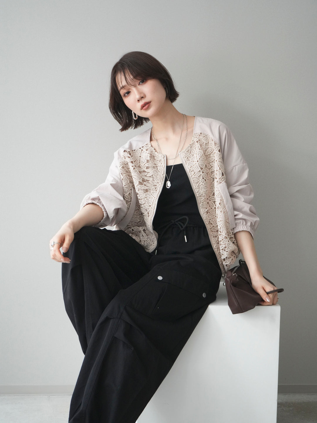 [SET]レースドッキングブルゾン+タックデザイン裾ドロストカーゴパンツ+カップ付テレコリブベアキャミソール(3set)