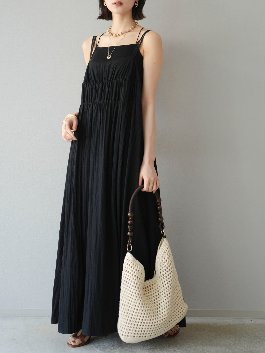 [SET]レーヨンシャーリングキャミワンピース+カップ付きバッククロスキャミソール(2set)