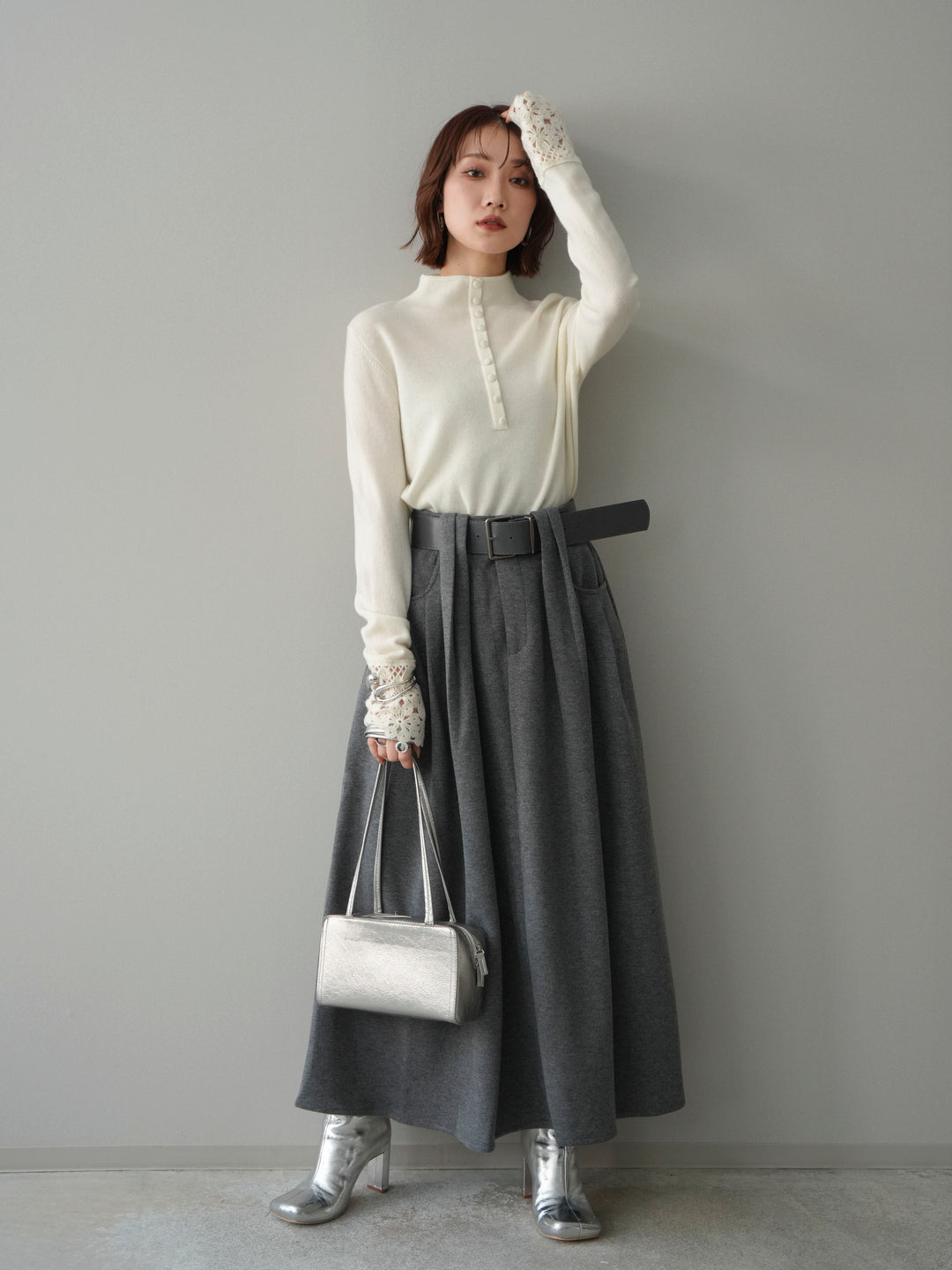 [予約]袖スカラップレースフロントボタンウールニットトップス/white