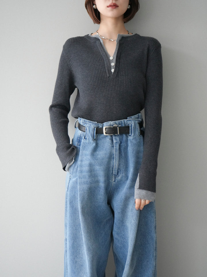 [SET]バイカラーキーネックリブニットトップス+ハイウエストベルトループデザインデニムパンツ(2set)