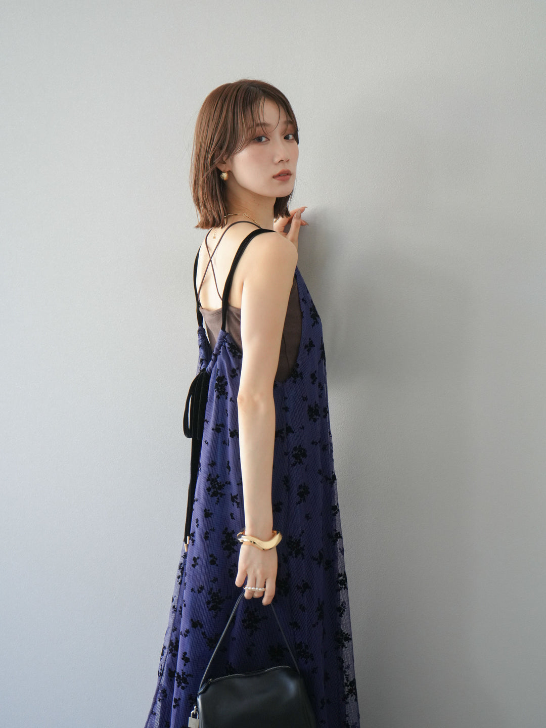 [SET]フロッキーチュールレイヤードベロアキャミワンピース+カップ付きバッククロスキャミソール(2set)