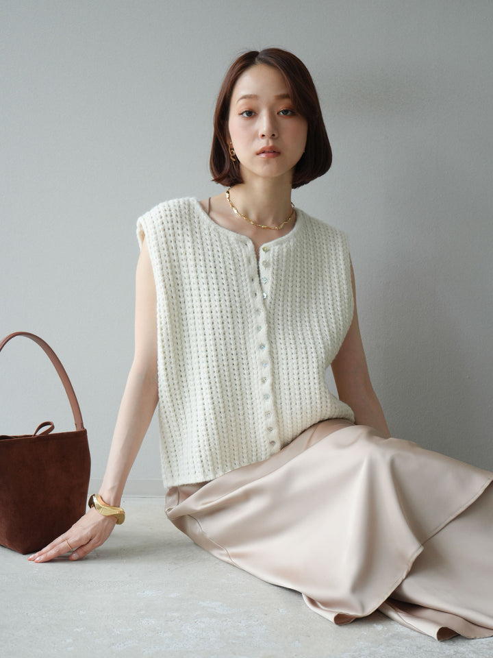 [予約]ランダムボタンニットベスト/アイボリー