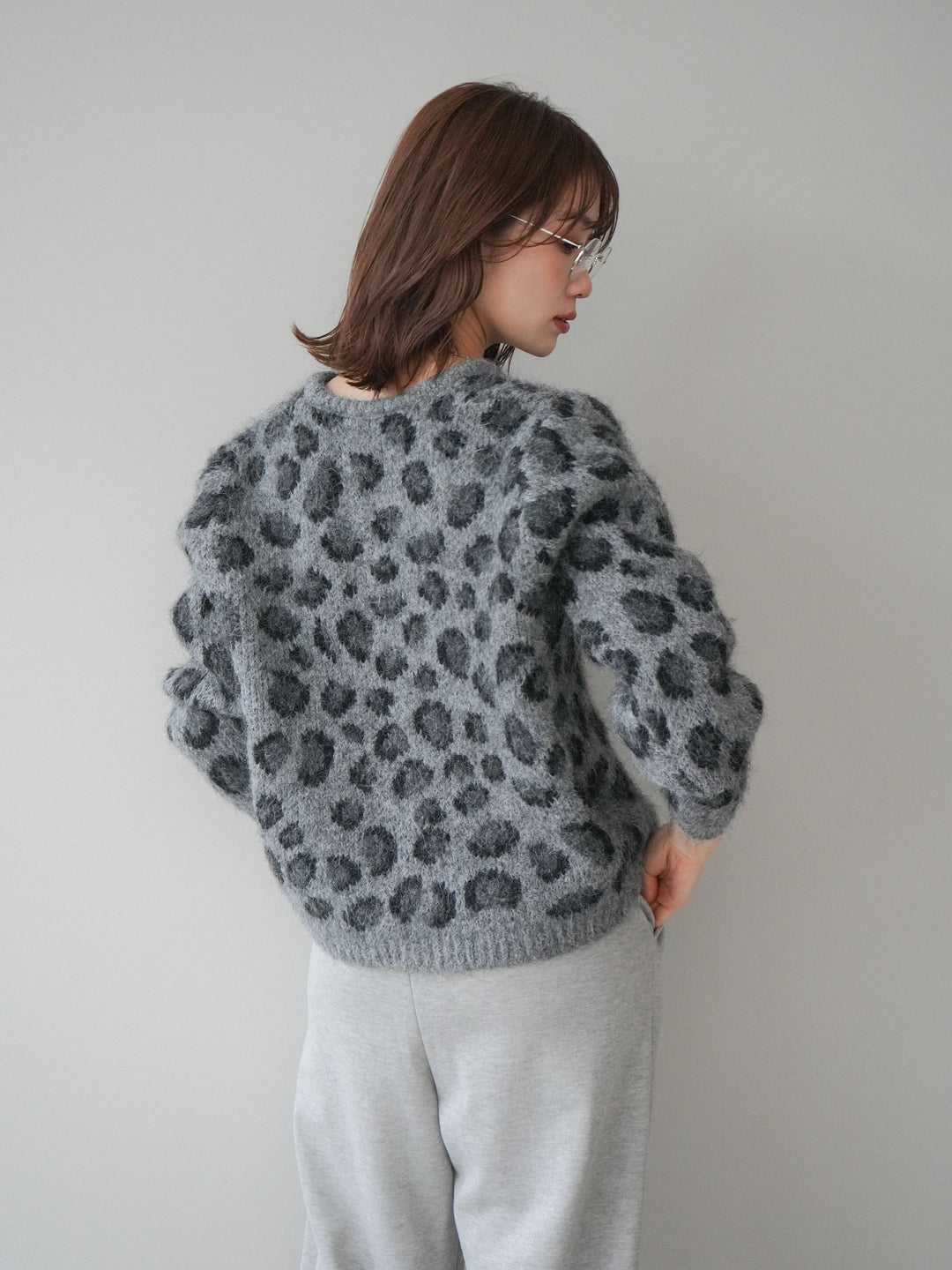 [SET]モヘアタッチレオパード柄ニットカーディガン+選べるアクセセット(2set)