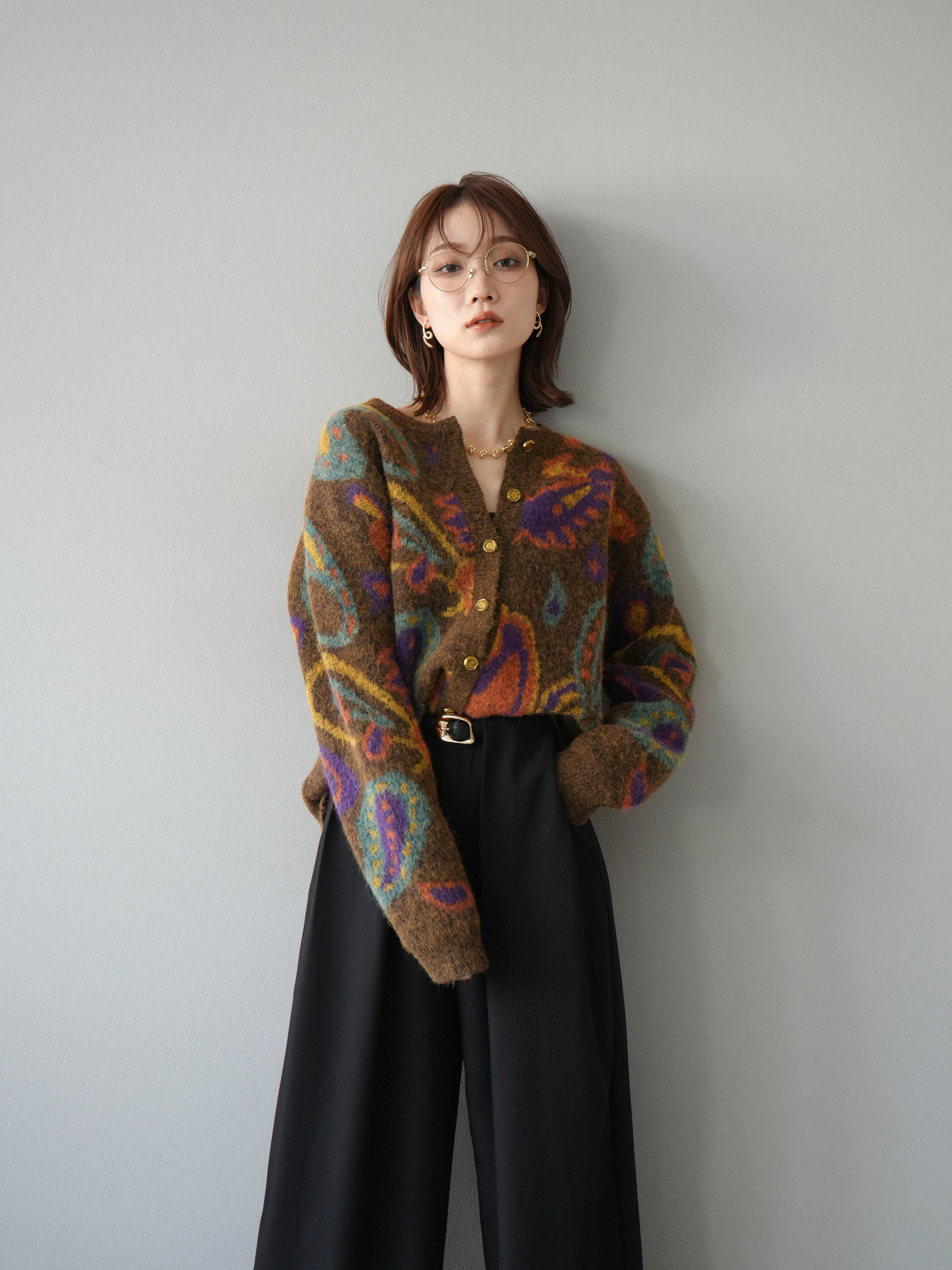 予約]ミックスヤーンペイズリー柄ニットカーディガン/ブラウン – Lumier