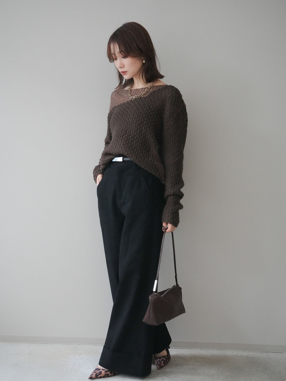 [予約]ベルト付き折り返しコットンツイルワイドパンツ/black