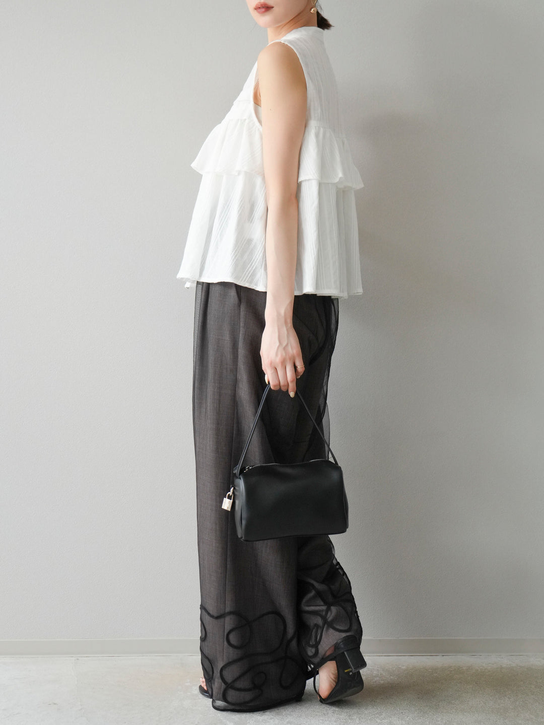 [SET]ドビーストライプアシンメトリーフリルノースリブラウス+リネンライクイージーワイドパンツ(2set)