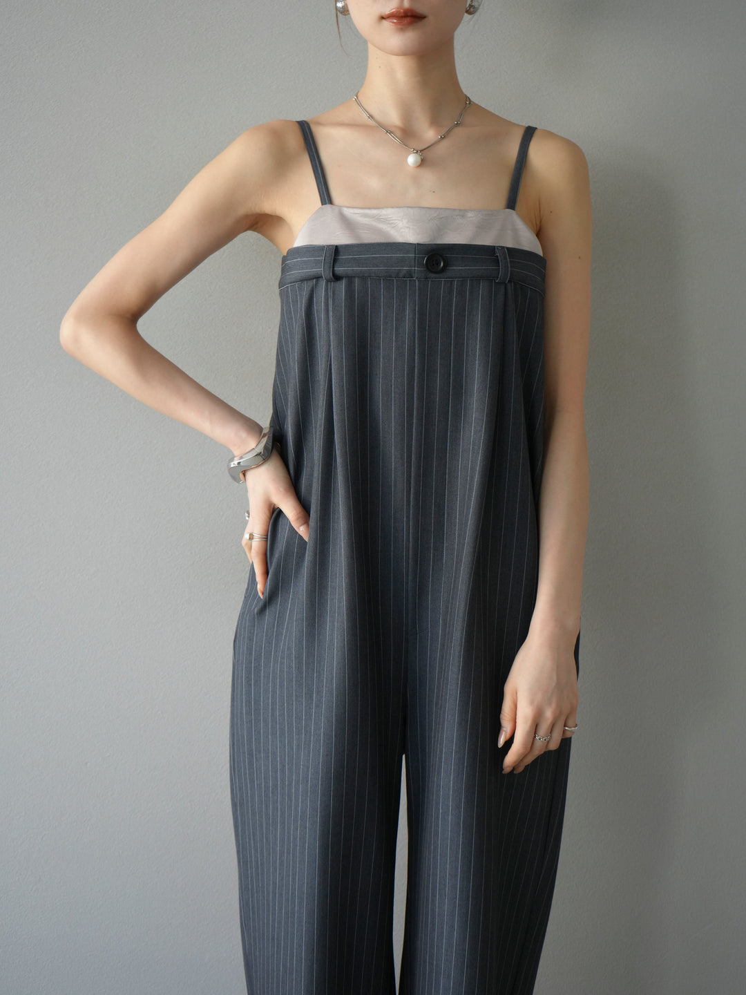 [予約]サテン切替ピンストライプサロペット/グレー