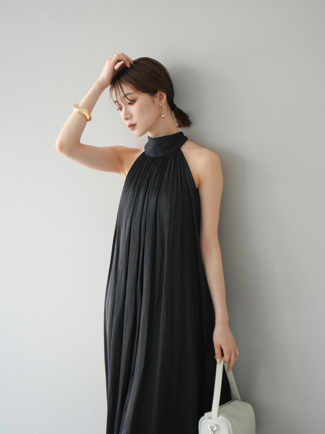 [予約]シャイニーホルターワンピース/ブラック