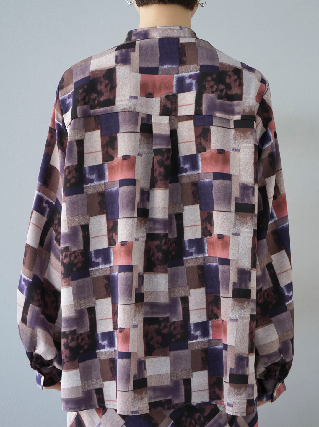 [Pre-order] Retro pattern bunt collar overshirt/purple