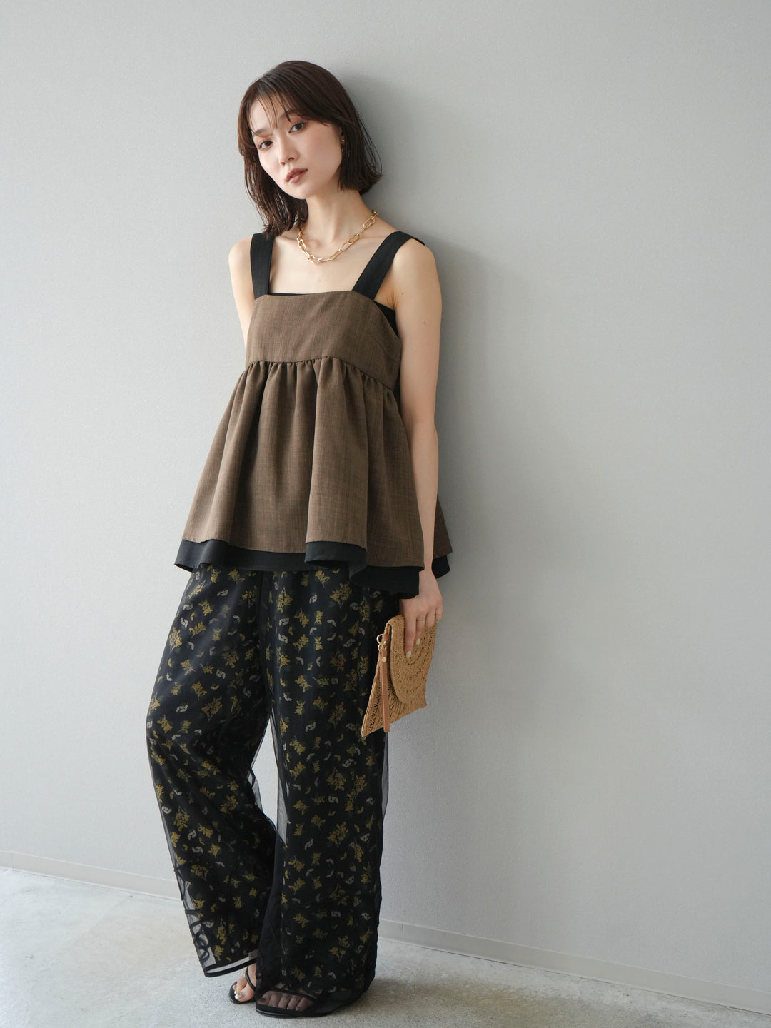 [SET]リネンライク配色フレアタンクトップ+コード刺繍チュールレイヤードパンツ+ブーケプリントタックパンツ(3set)